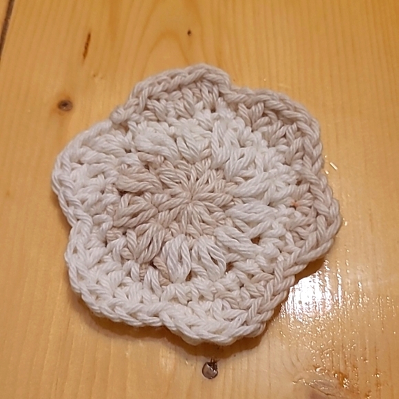 Handmade Crochet 100% Cotton Face Scrubbies car drink coasters Set of 4 - Picture 6 of 8